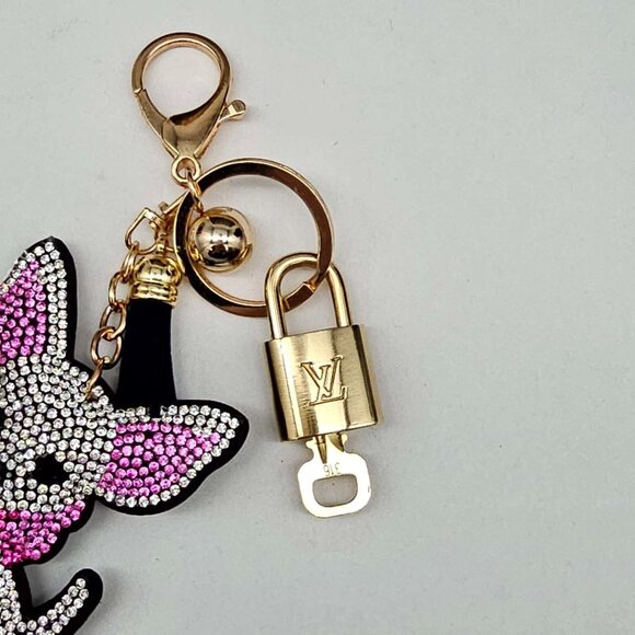 Authentic Louis Vuitton Lock & Key with unbranded Cat Bagcharm, Keycharm - Picture 6 of 7